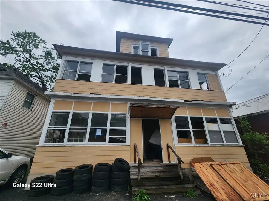 108 Woods Road, Syracuse, NY 13209 - Image #2