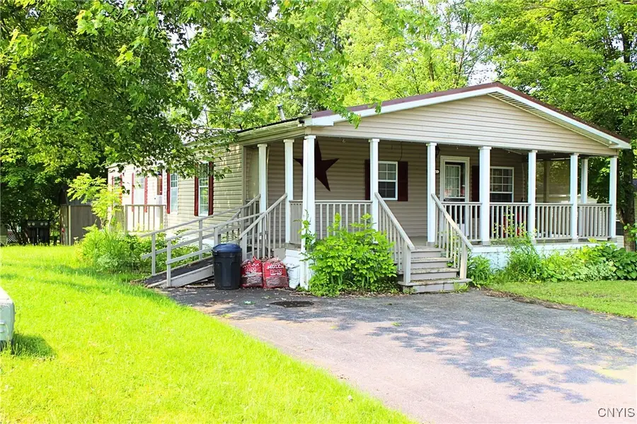 606 Sycamore Lane, Utica, NY 13502 - Image #2