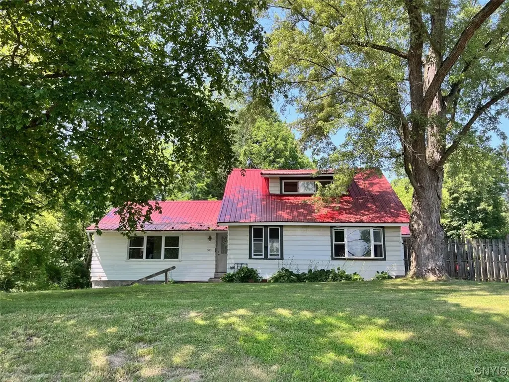 3683 Armstrong Road, Syracuse, NY 13209 - Image #1