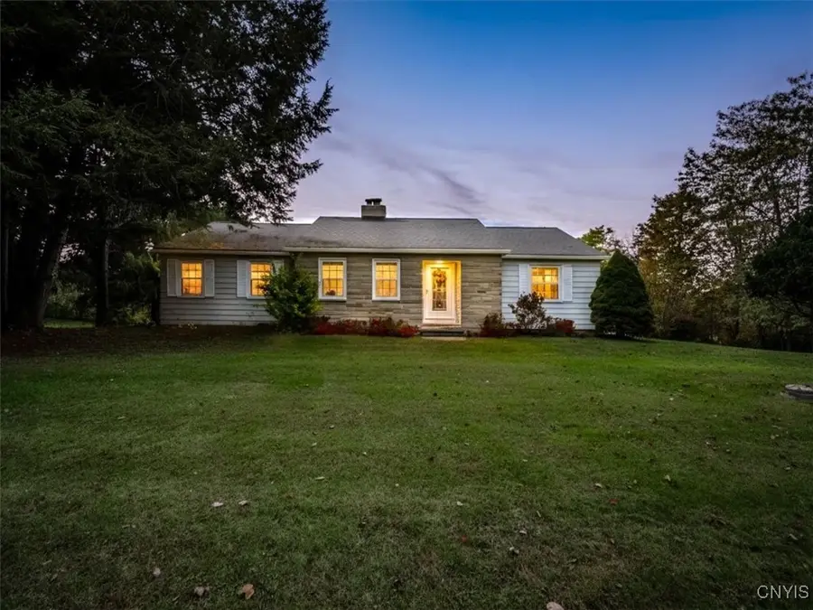 884 Kibby Road, Baldwinsville, NY 13027 - Image #2