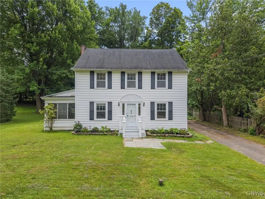 308 Collin Avenue, Fayetteville, NY 13066 - Image #2