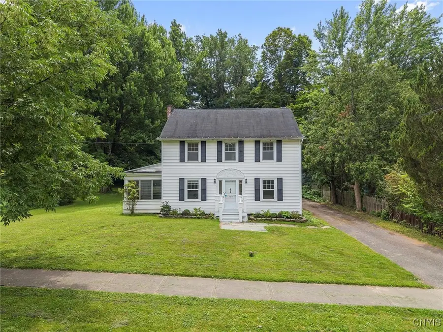 308 Collin Avenue, Fayetteville, NY 13066 - Image #3