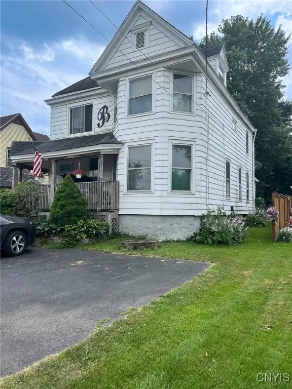 2305 W Whitesboro Street, Utica, NY 13502 - Image #1