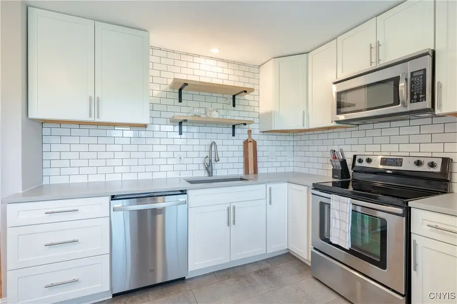 4625 Regiment Way, Manlius, NY 13104 - Image #2