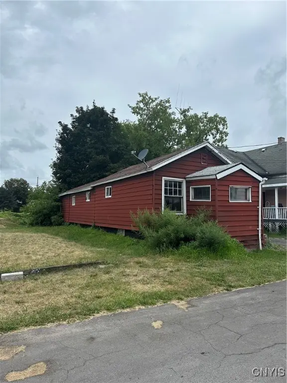 114 Hovey Street, Syracuse, NY 13207 - Image #2