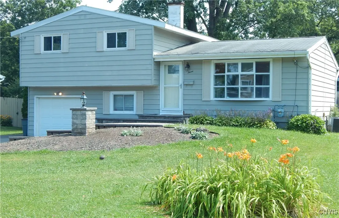 7 Limetree Lane, Liverpool, NY 13090 - Image #1