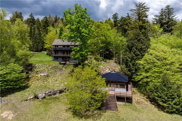 411 Maple Lodge Road, Blue Mountain Lake, NY 12812