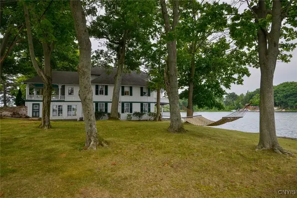 6 Manhattan Island, Alexandria Bay, NY 13607