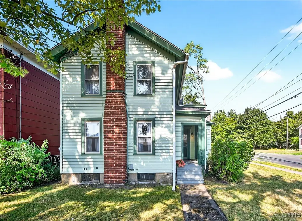 109 Hartwell Avenue, East Syracuse, NY 13057 - Image #1