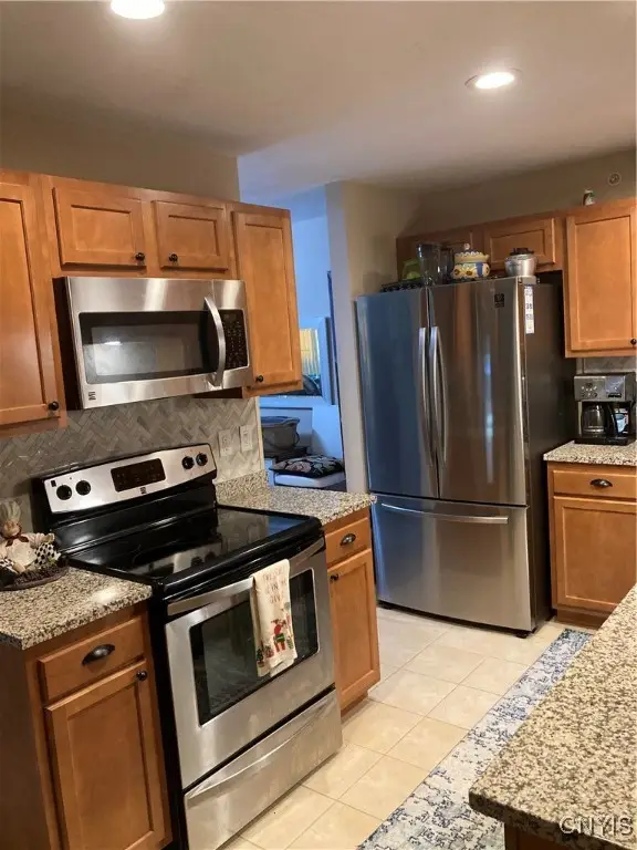 1410 Landrush Way, Baldwinsville, NY 13027 - Image #3