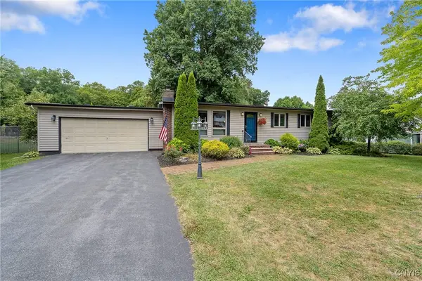 208 Fox Drive, Camillus, NY 13031