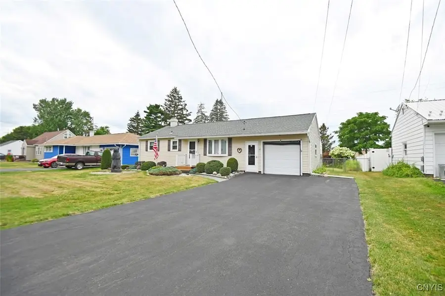 517 Locust Drive, Utica, NY 13502 - Image #2