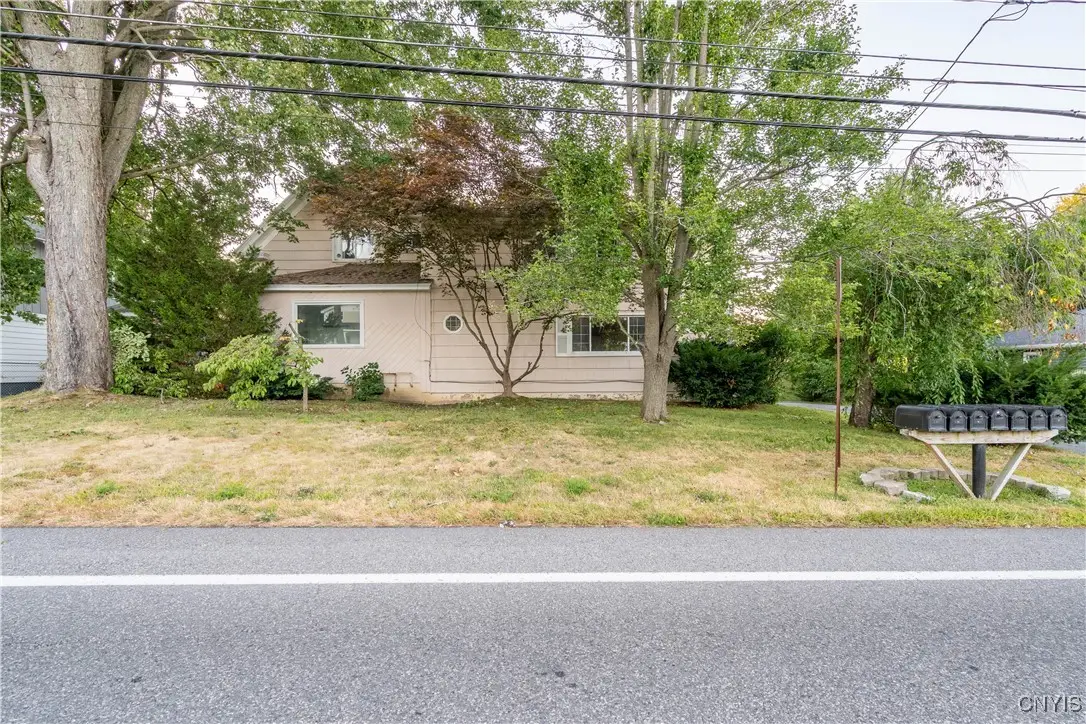 6571 Lakeshore Road, Cicero, NY 13039 - Image #1