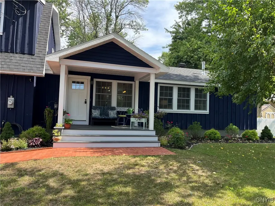 209 E Main Street, Sackets Harbor, NY 13685 - Image #3