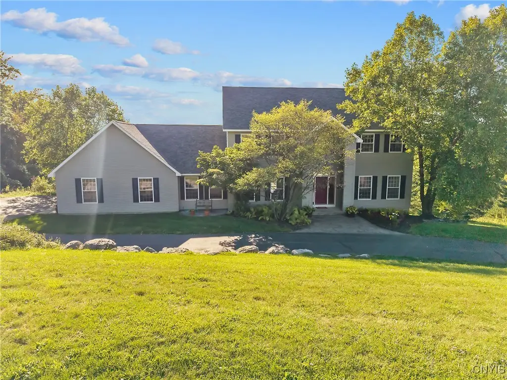 6915 Kassonta Drive, Jamesville, NY 13078 - Image #1