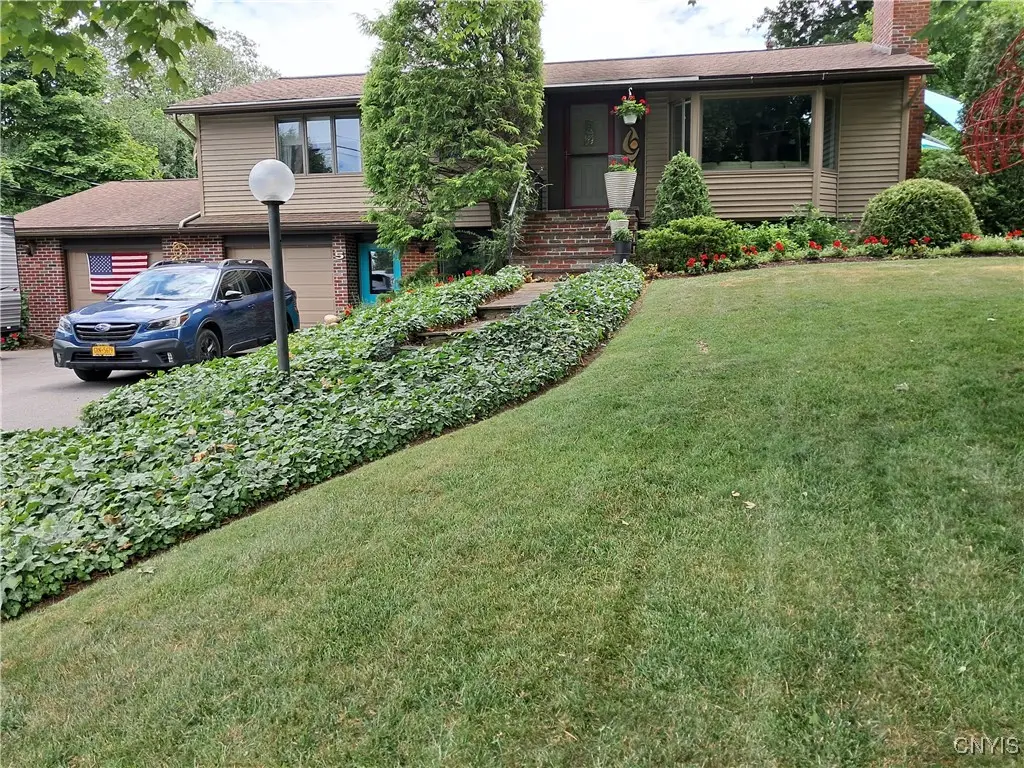 5 Elm Hill Way, Camillus, NY 13031 - Image #1