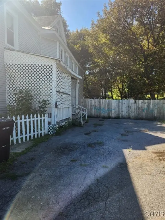 105 Elliott Street, Syracuse, NY 13204 - Image #2