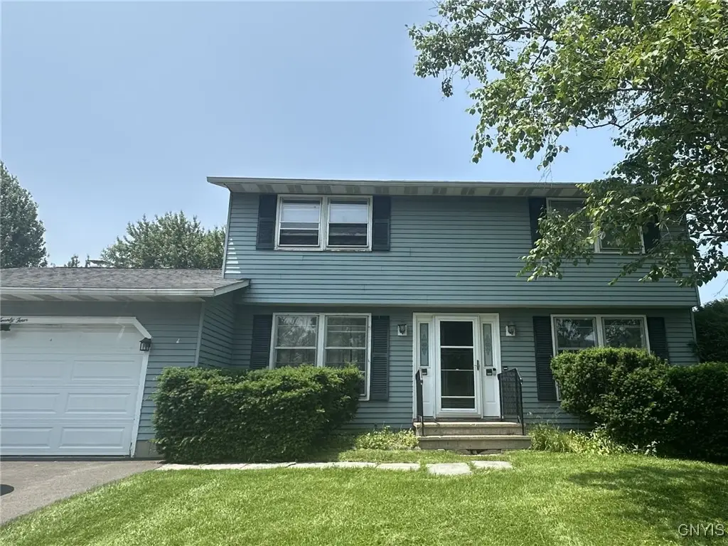 4124 Buttonwood Trail, Liverpool, NY 13090 - Image #1