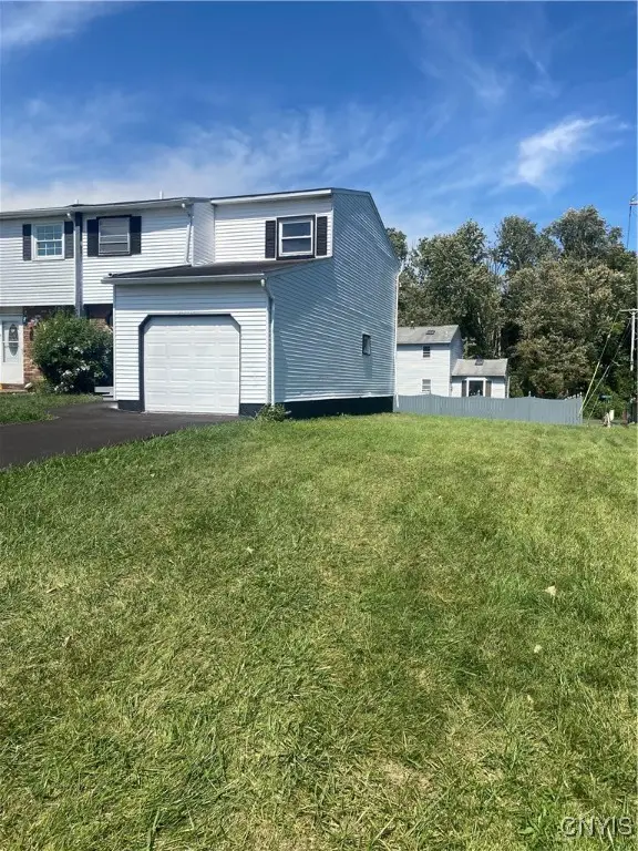 8050 Lucas Drive #B, Clay, NY 13041 - Image #2