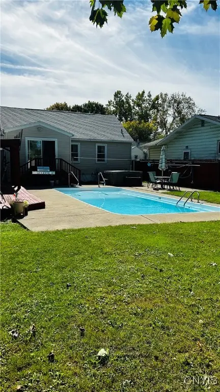 107 Lorenzo Drive, Syracuse, NY 13206 - Image #2