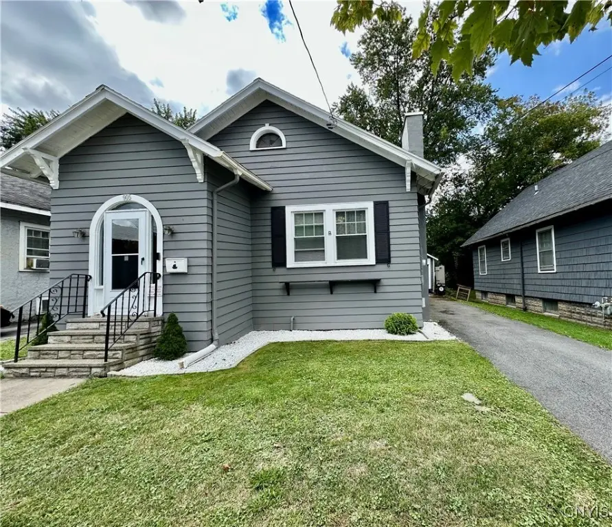 905 Symonds Place, Utica, NY 13502 - Image #2