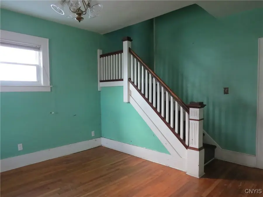 121 Lynch Avenue, Utica, NY 13502 - Image #2