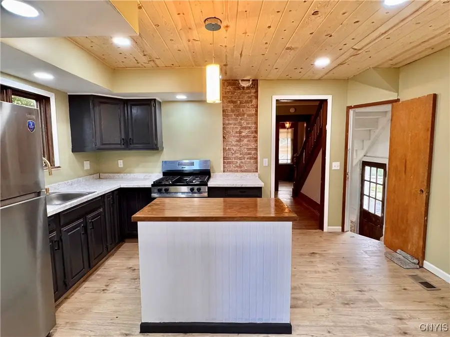 16 Orchard Avenue, Auburn, NY 13021 - Image #3