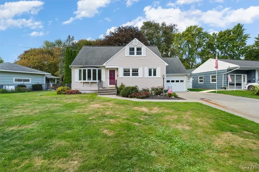 16 Bellewood Circle, Syracuse, NY 13212 - Image #2