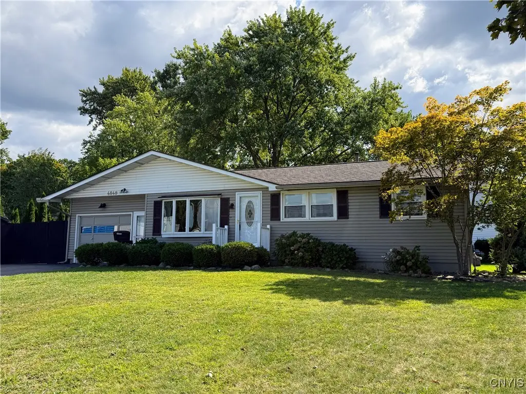 4848 Juneway Drive S, Liverpool, NY 13088 - Image #1