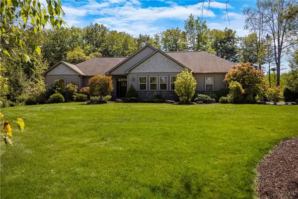 4350 Chickadee Circle, Syracuse, NY 13215