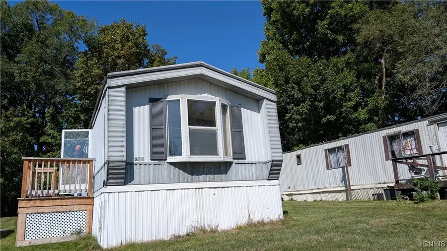 239 Colonial Circle, Utica, NY 13502 - Image #3