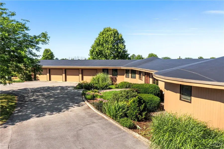 813 Andrews Road, Skaneateles, NY 13152 - Image #2