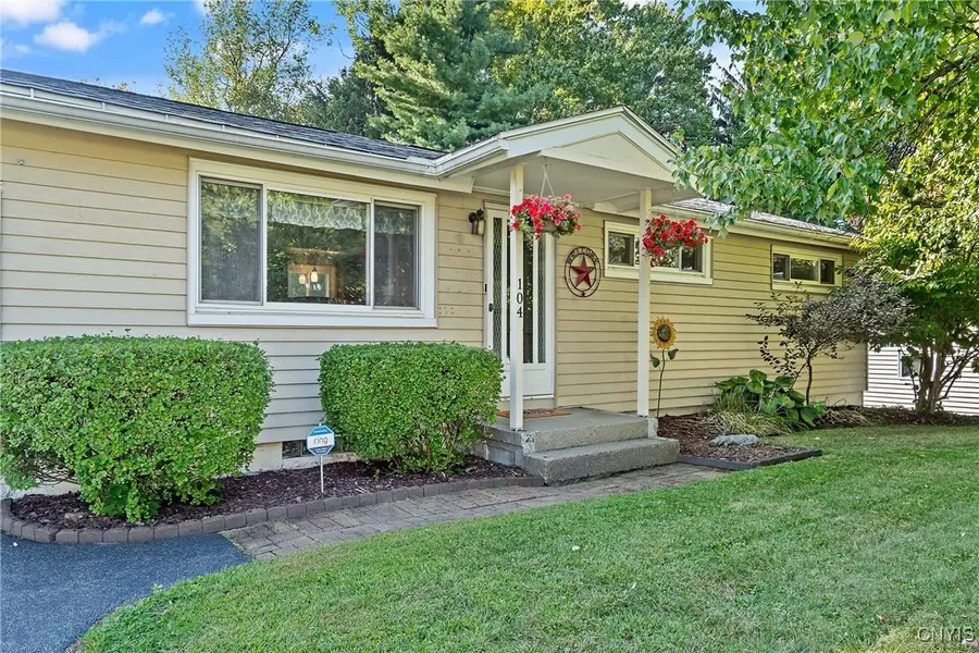 104 Fairwood Drive, Syracuse, NY 13219 - Image #3