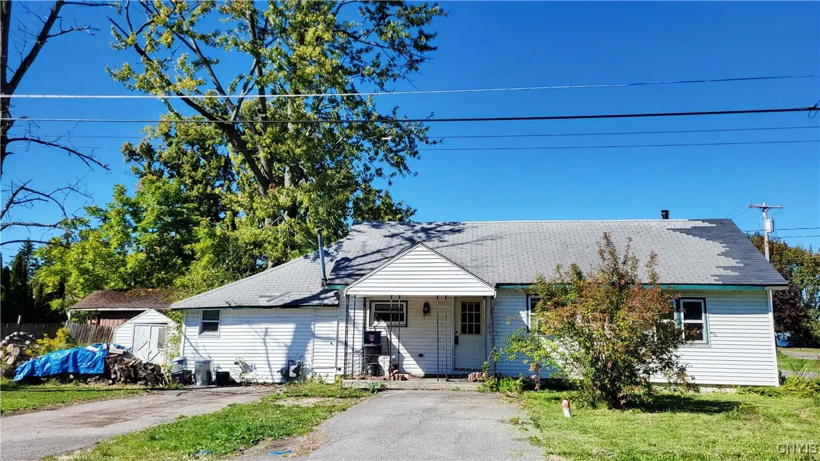 7438 Lakeshore Road, Cicero, NY 13039 - Image #1