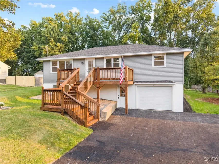 3500 Linda Lane, Baldwinsville, NY 13027 - Image #2