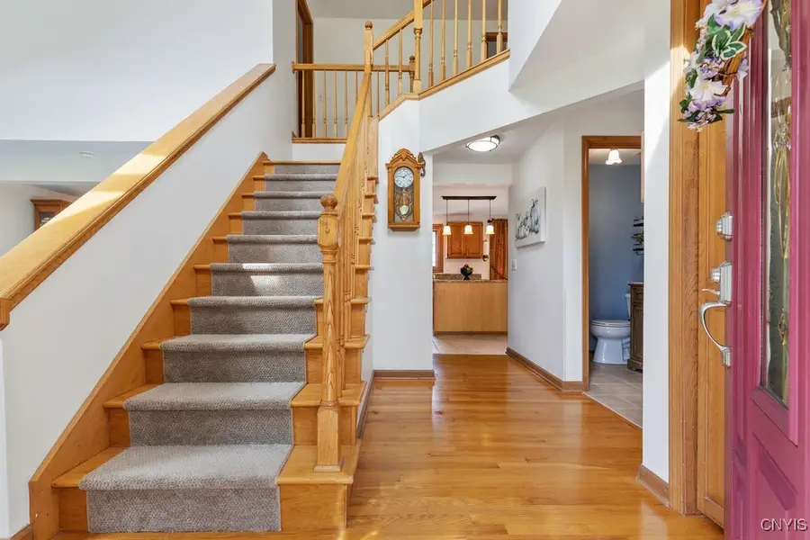 3713 Black Brant Drive, Liverpool, NY 13090 - Image #2