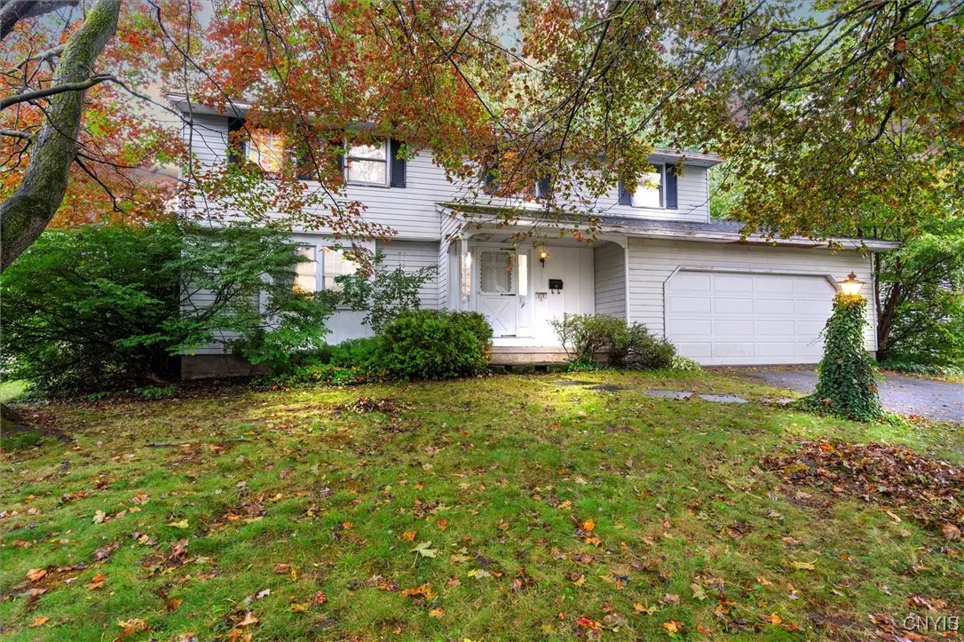 212 Riverdale Road, Liverpool, NY 13090 - Image #1