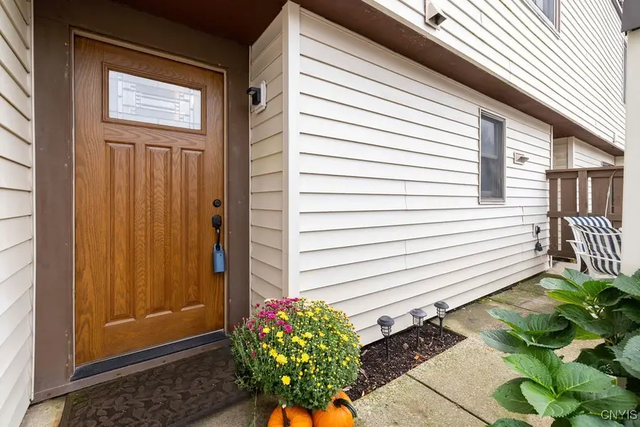 502 Natick Circle, Camillus, NY 13031 - Image #2