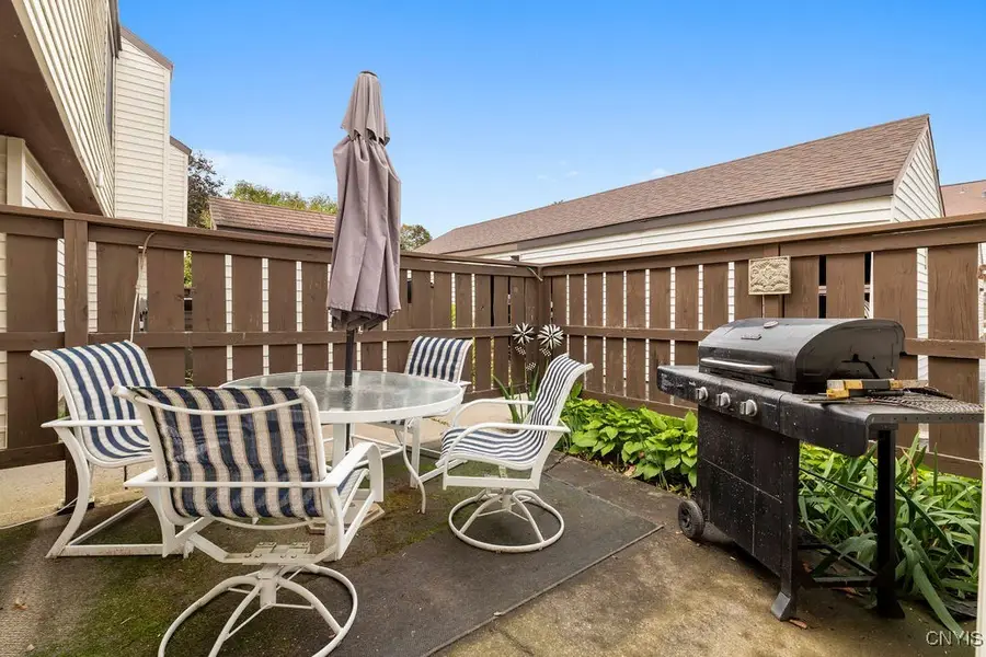 502 Natick Circle, Camillus, NY 13031 - Image #3