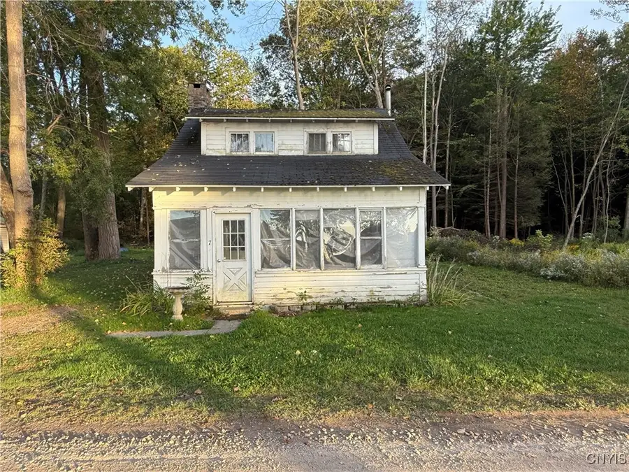 7 S Ramona Beach Road, Pulaski, NY 13142 - Image #2