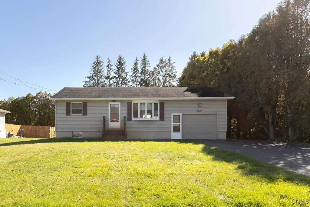 6302 Jane Lane, Cicero, NY 13039 - Image #1