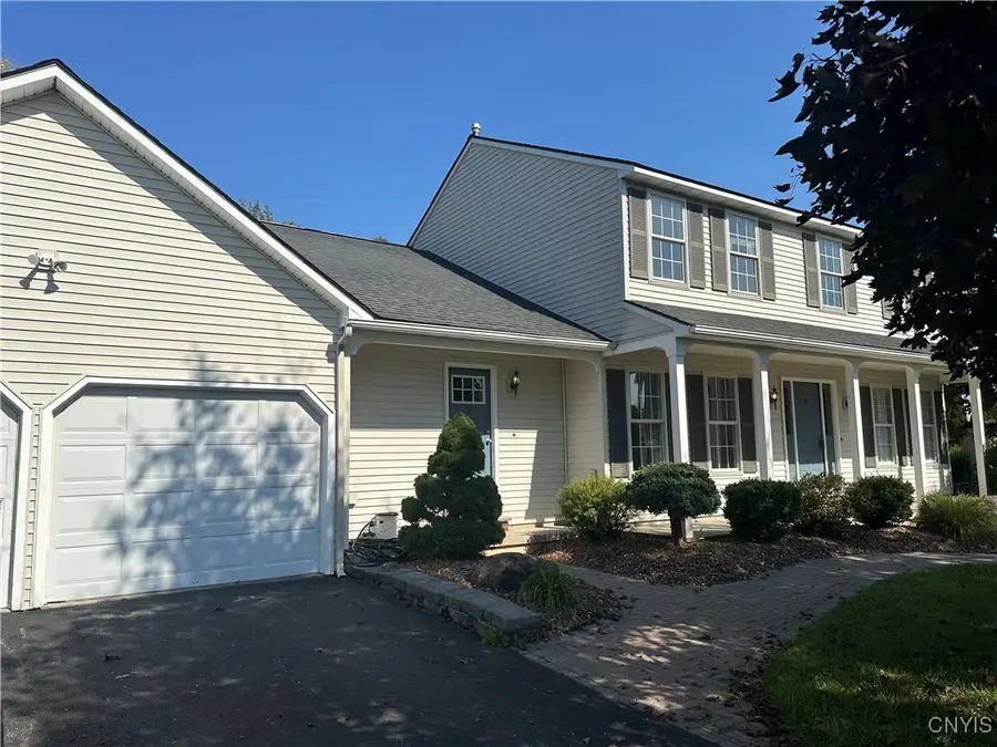 104 Coronado Circle, Syracuse, NY 13212 - Image #3