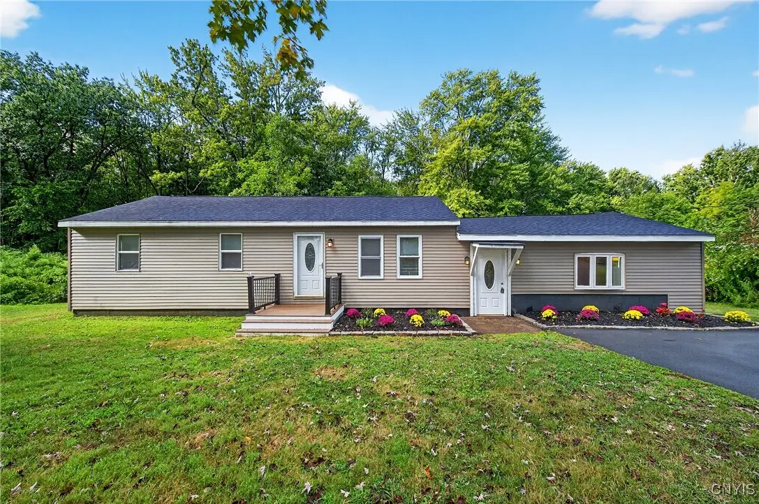 9541 Horseshoe Island Road, Clay, NY 13041 - Image #1