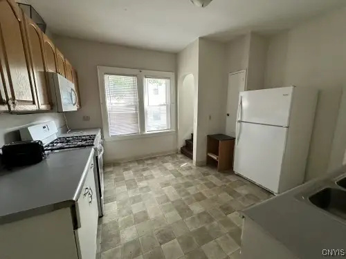 415 Greenwood Place, Syracuse, NY 13210 - Image #2