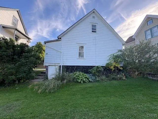402 Laforte Avenue, Syracuse, NY 13207 - Image #3