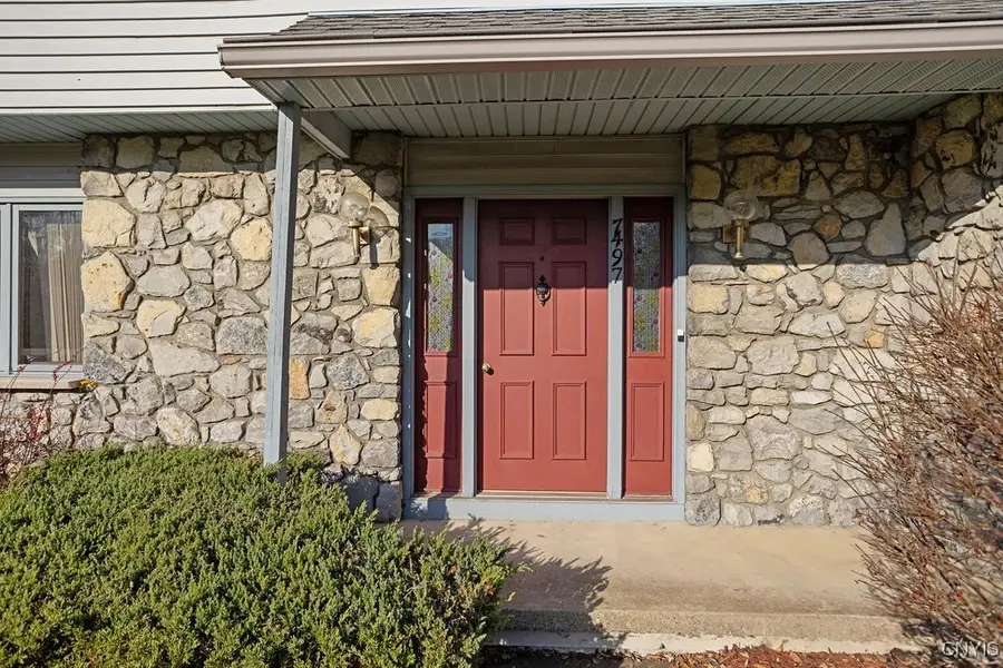 7497 Kirkville Road, East Syracuse, NY 13057 - Image #3