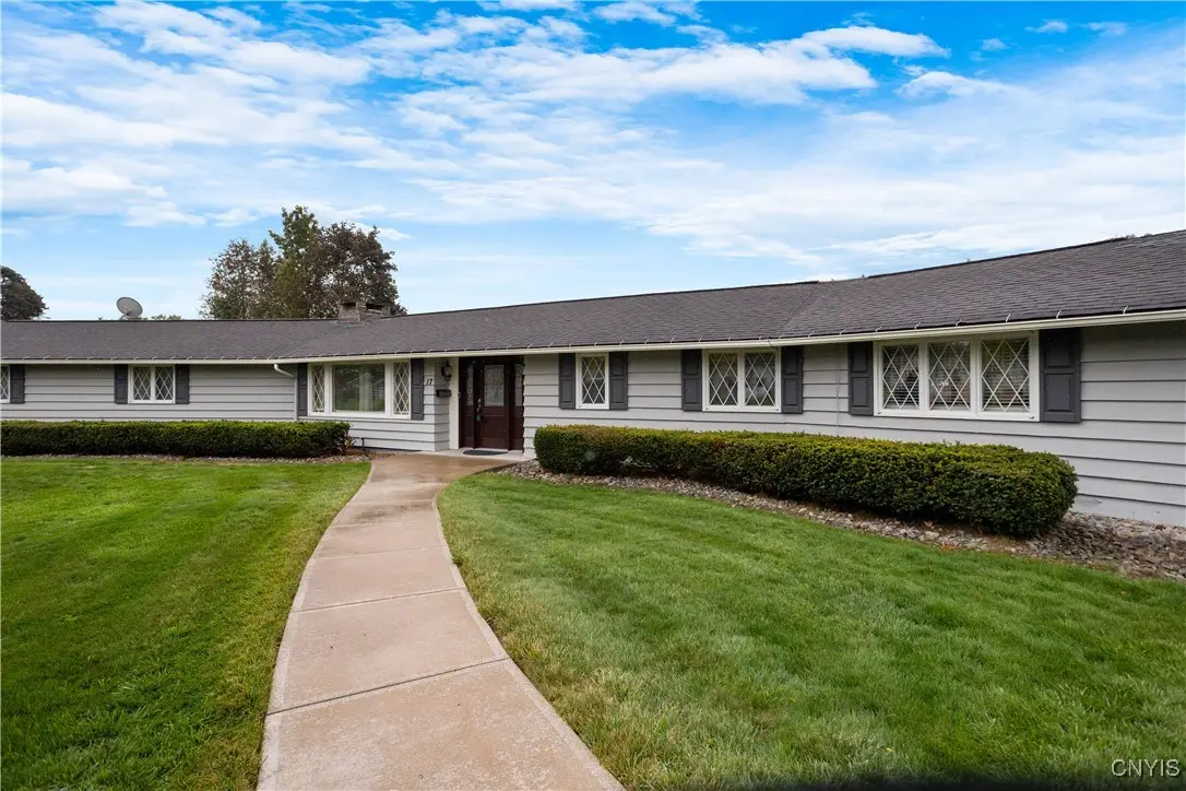 17 Bevell Lane, Syracuse, NY 13212 - Image #1