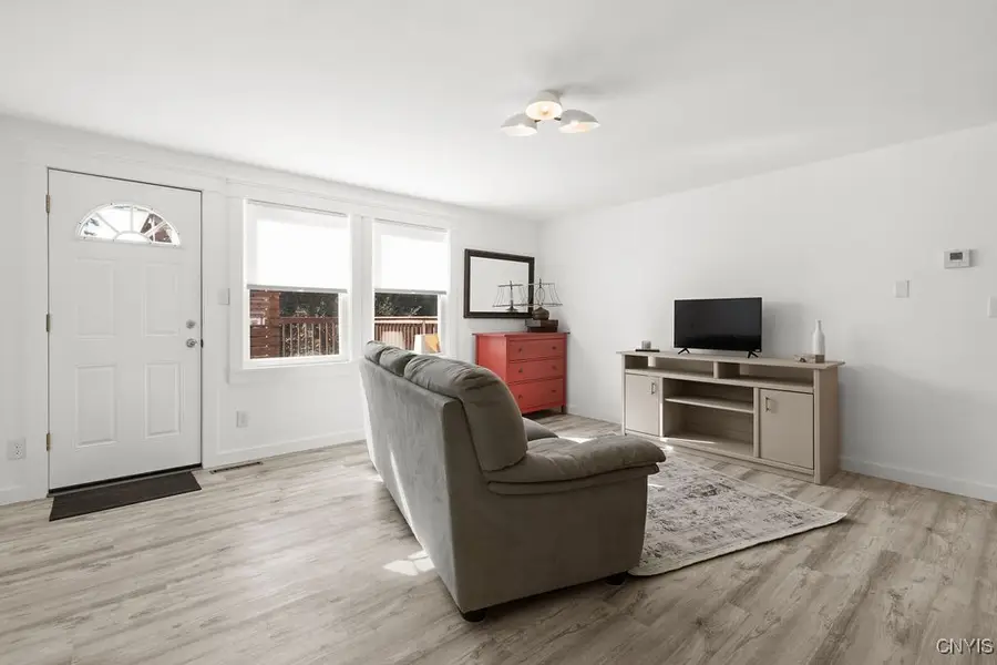 3675 Chainmaker, Baldwinsville, NY 13027 - Image #3