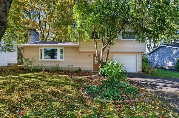 48 Bayberry Circle, Liverpool, NY 13090