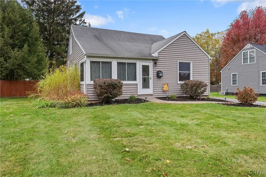 105 Marilyn Avenue, Syracuse, NY 13212 - Image #2